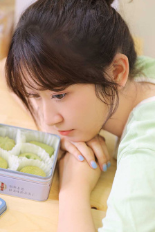 女生隐私部位尿